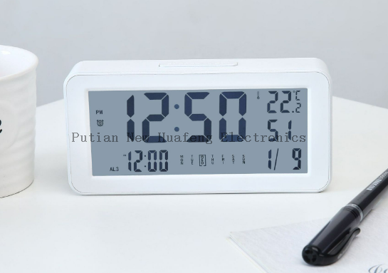 Hot Selling Smart Luminous Clock Digital Electronic Powered Alarm Clock With Temperature Humidity